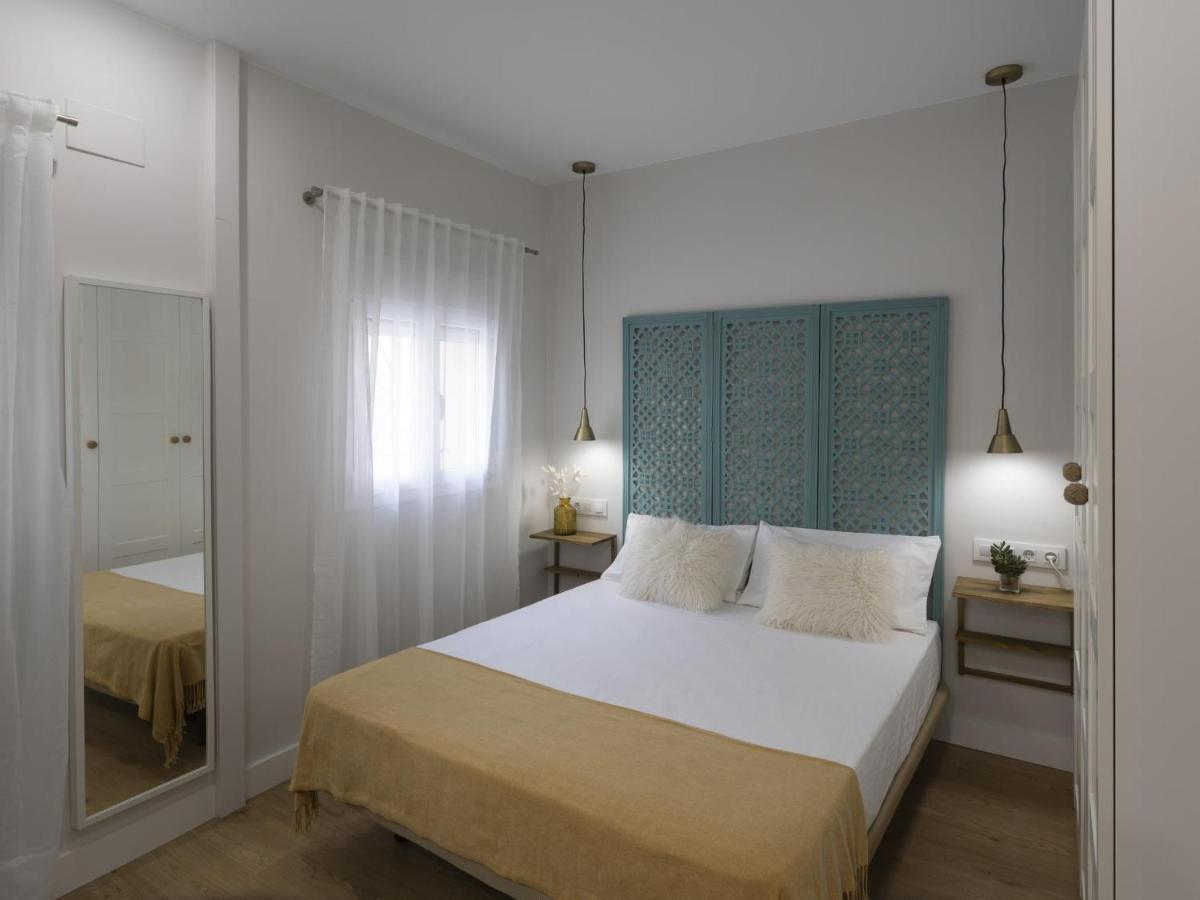 Beautiful Blue Triana Apartment Sevilla Exterior foto