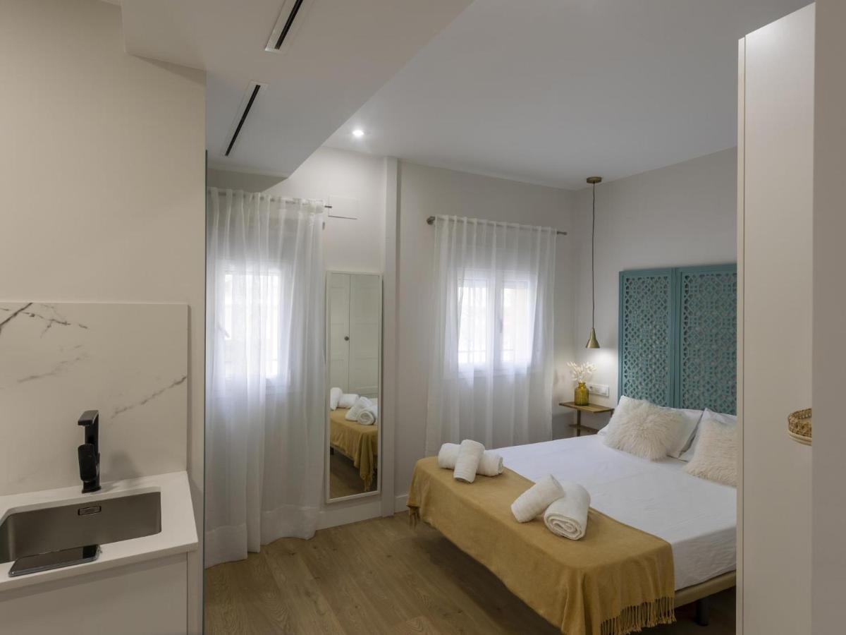Beautiful Blue Triana Apartment Sevilla Exterior foto
